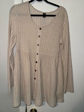 Emery Rose Women's Cream Ribbed Button-Front Sweater